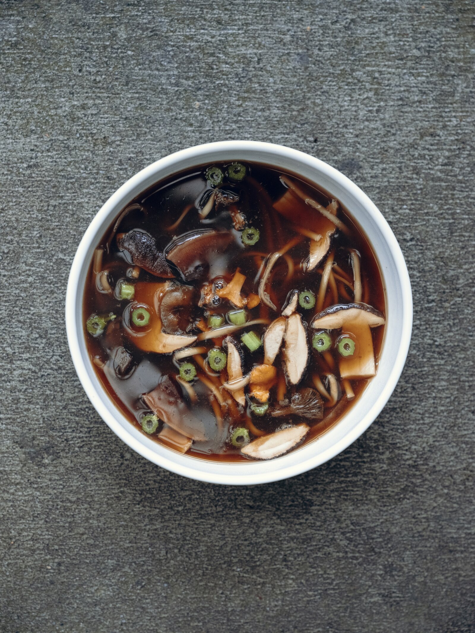 Morkel i tungeconsommé